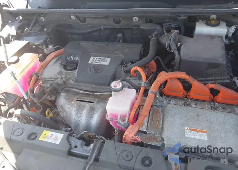 2017 Toyota Rav4 Hybrid Xle из США, поврежденный, VIN JTMRJREV3HD089872